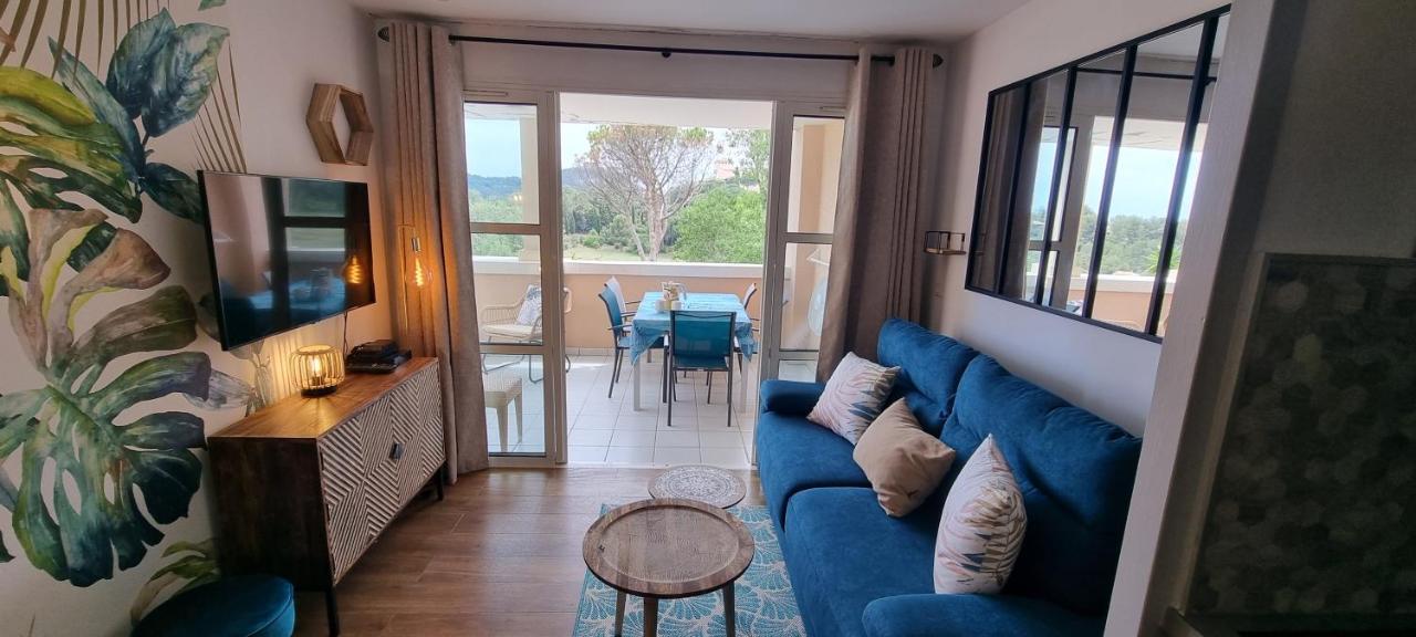 Saint-Raphaël Agay Cap Esterel Village Allee Fleurs - F2 Clim Vue Golf Et Mer - Grande Terrasse Plein Sud מראה חיצוני תמונה