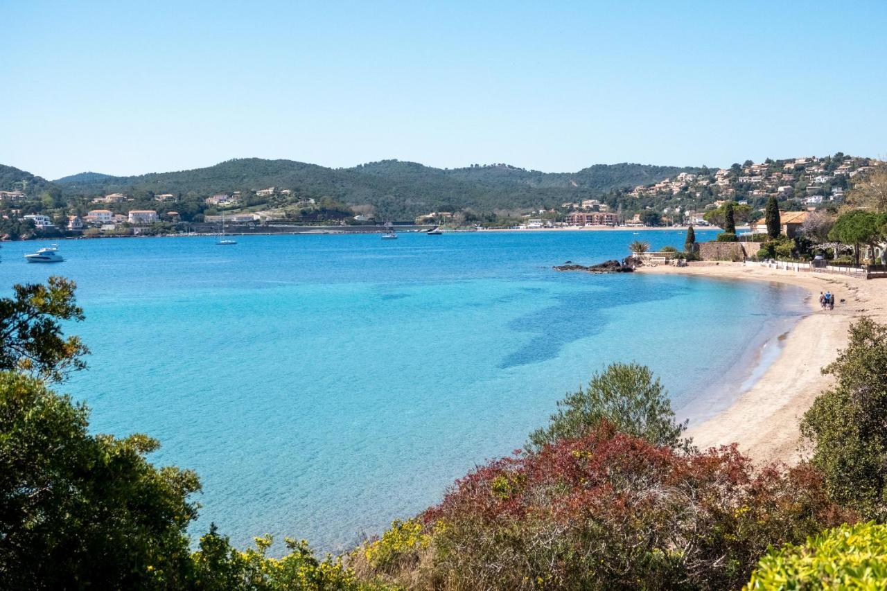 Saint-Raphaël Agay Cap Esterel Village Allee Fleurs - F2 Clim Vue Golf Et Mer - Grande Terrasse Plein Sud מראה חיצוני תמונה