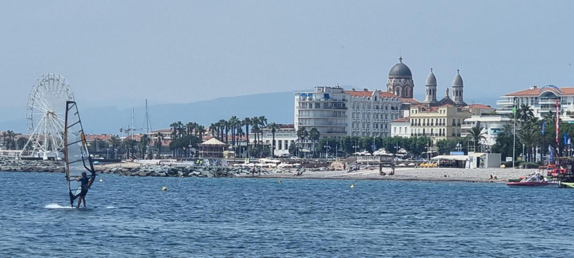 Saint-Raphaël Agay Cap Esterel Village Allee Fleurs - F2 Clim Vue Golf Et Mer - Grande Terrasse Plein Sud מראה חיצוני תמונה