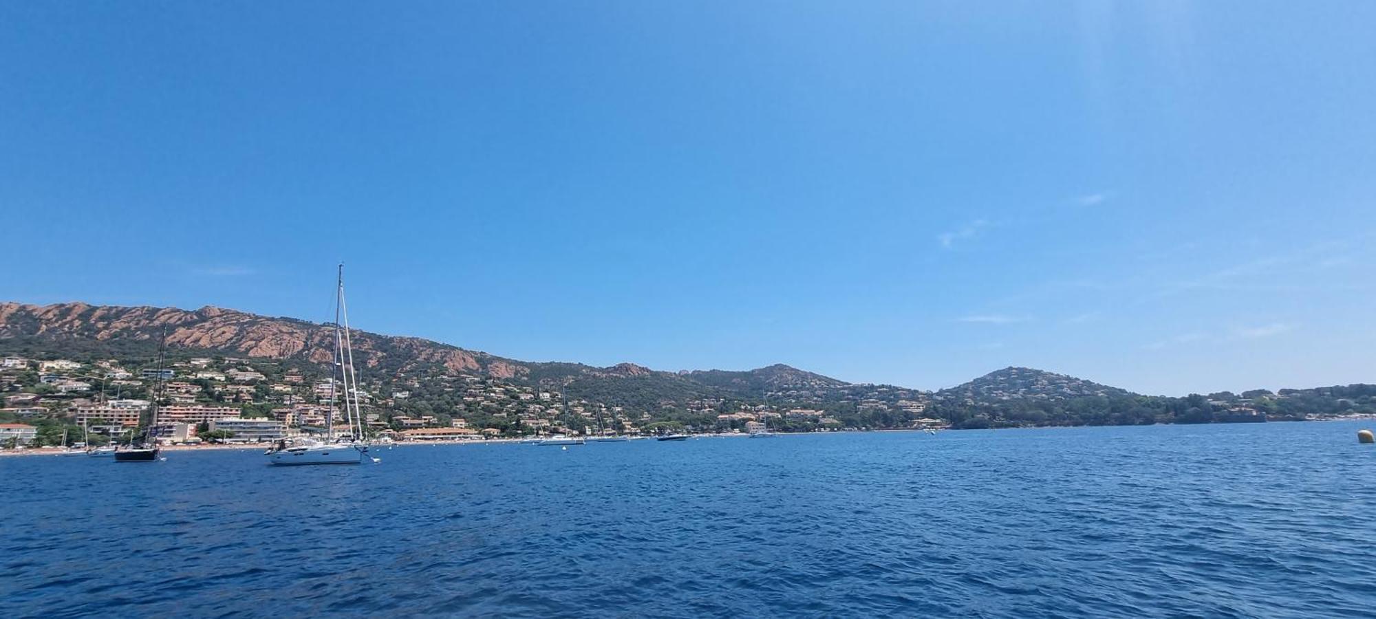 Saint-Raphaël Agay Cap Esterel Village Allee Fleurs - F2 Clim Vue Golf Et Mer - Grande Terrasse Plein Sud מראה חיצוני תמונה