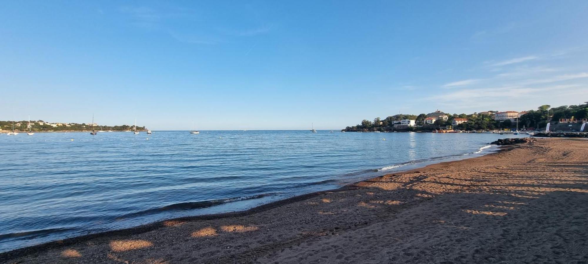 Saint-Raphaël Agay Cap Esterel Village Allee Fleurs - F2 Clim Vue Golf Et Mer - Grande Terrasse Plein Sud מראה חיצוני תמונה