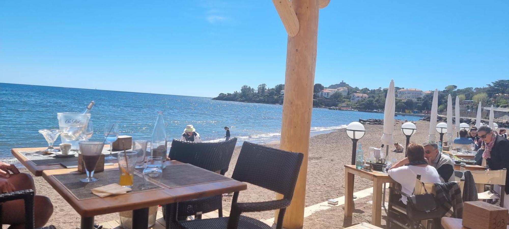 Saint-Raphaël Agay Cap Esterel Village Allee Fleurs - F2 Clim Vue Golf Et Mer - Grande Terrasse Plein Sud מראה חיצוני תמונה